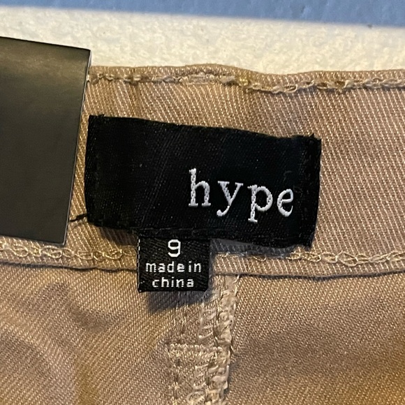 Hype 9 - Picture 3 of 3